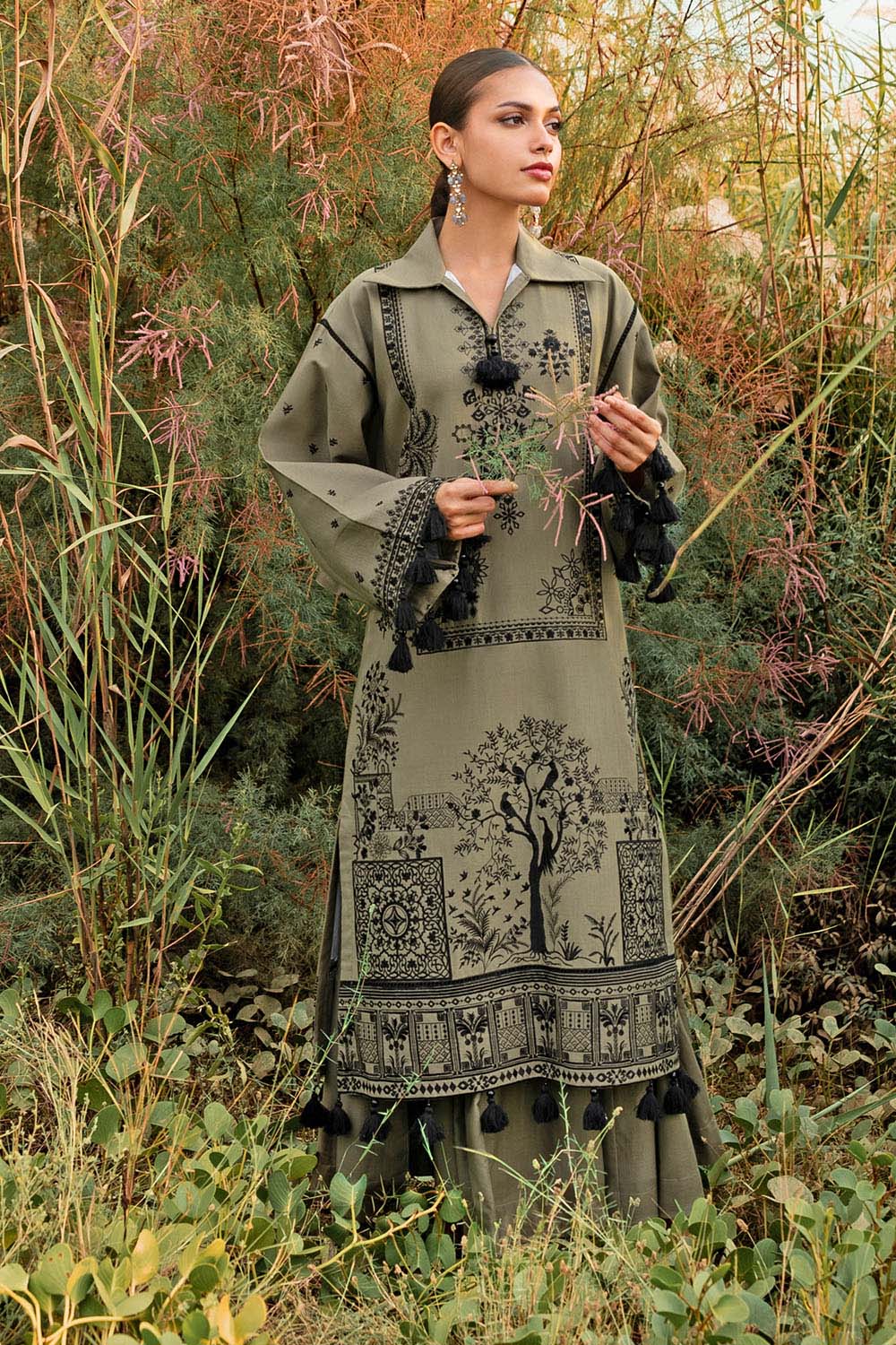 Queen Manadora 2Pcs RL-9