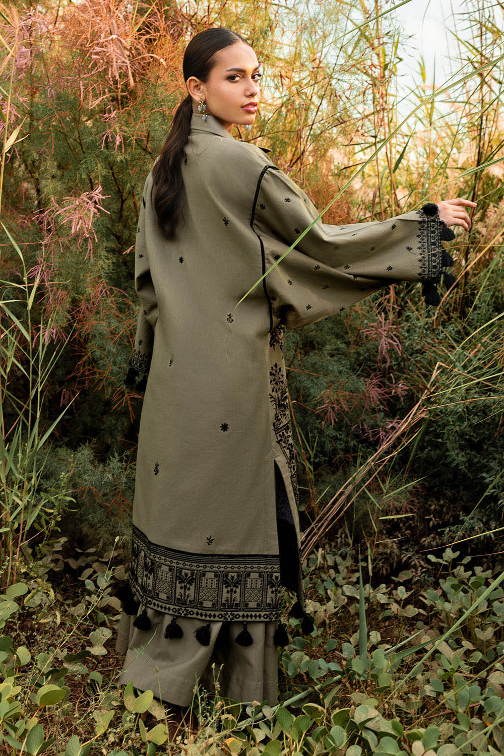 Queen Manadora 2Pcs RL-9