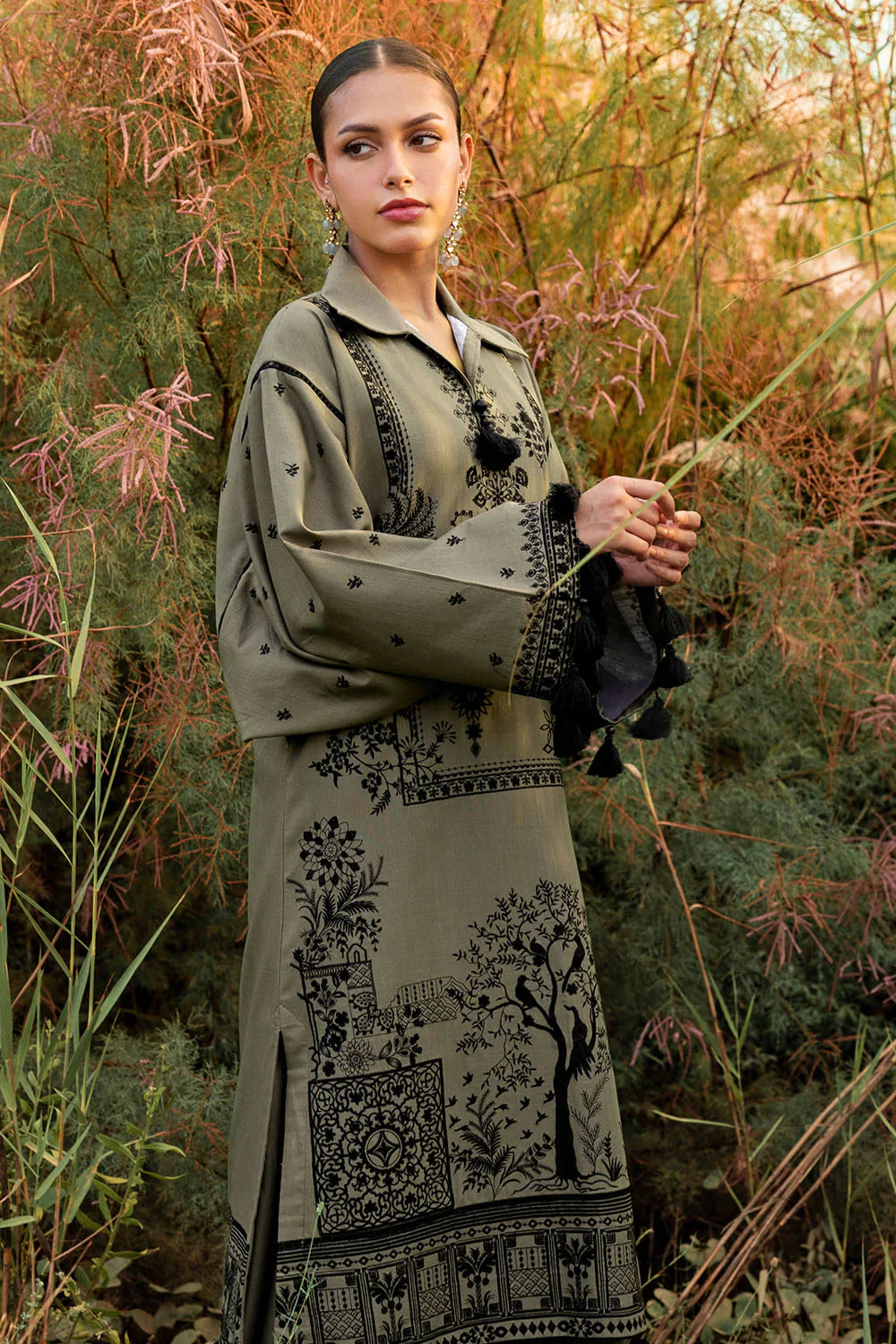 Queen Manadora 2Pcs RL-9