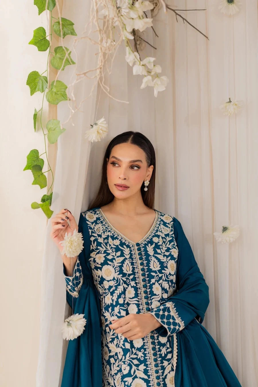 Alize Emb 3pc Dress