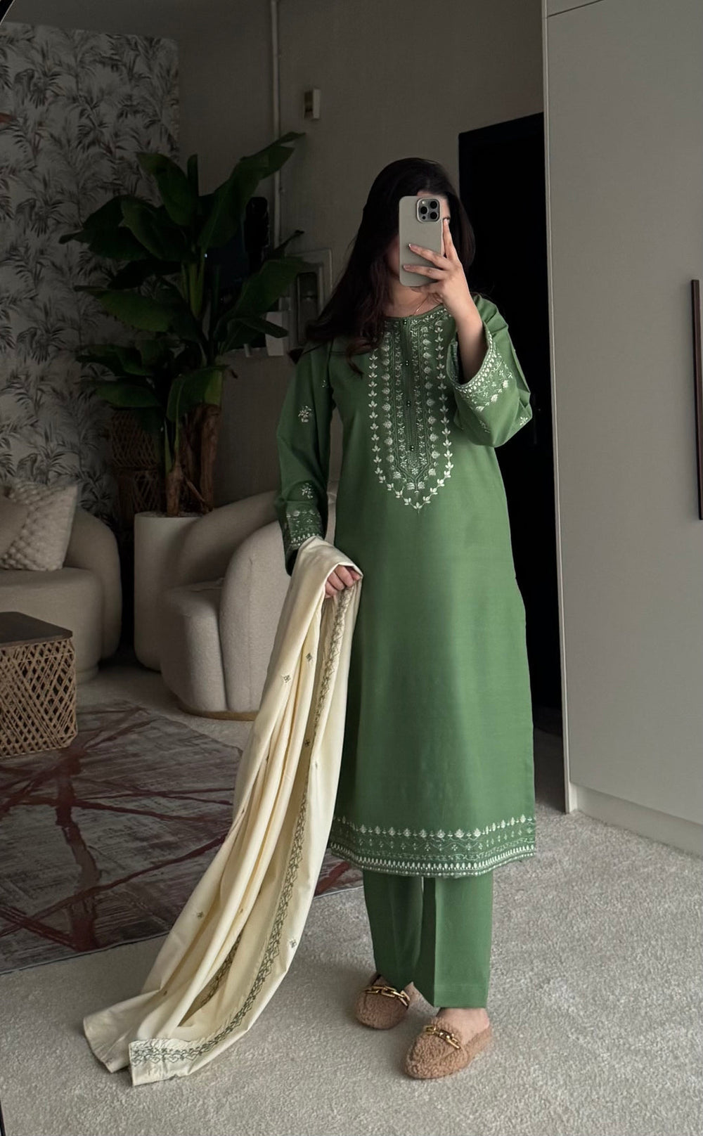 Suroor Emb 3pc Dress