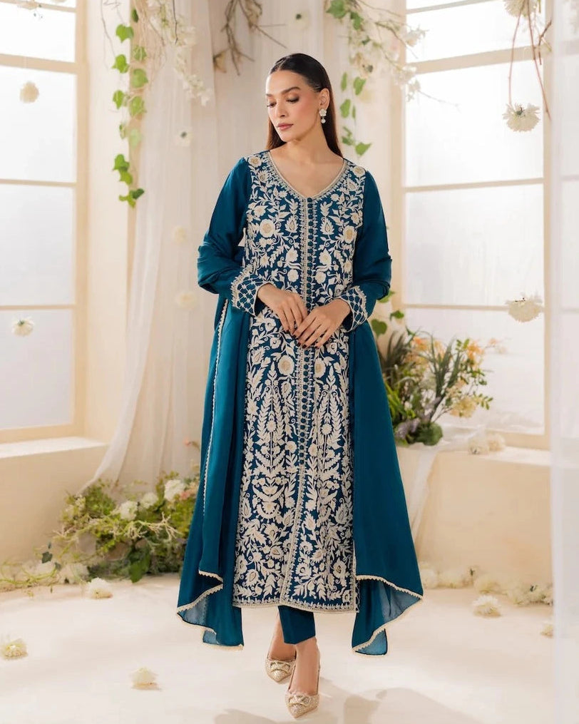 Alize Emb 3pc Dress