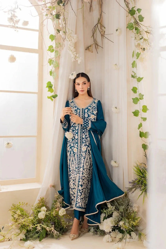 Alize Emb 3pc Dress